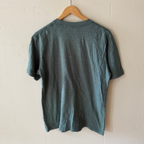 Uniqlo UT x MFA Boston T-Shirt - Picture 7 of 7